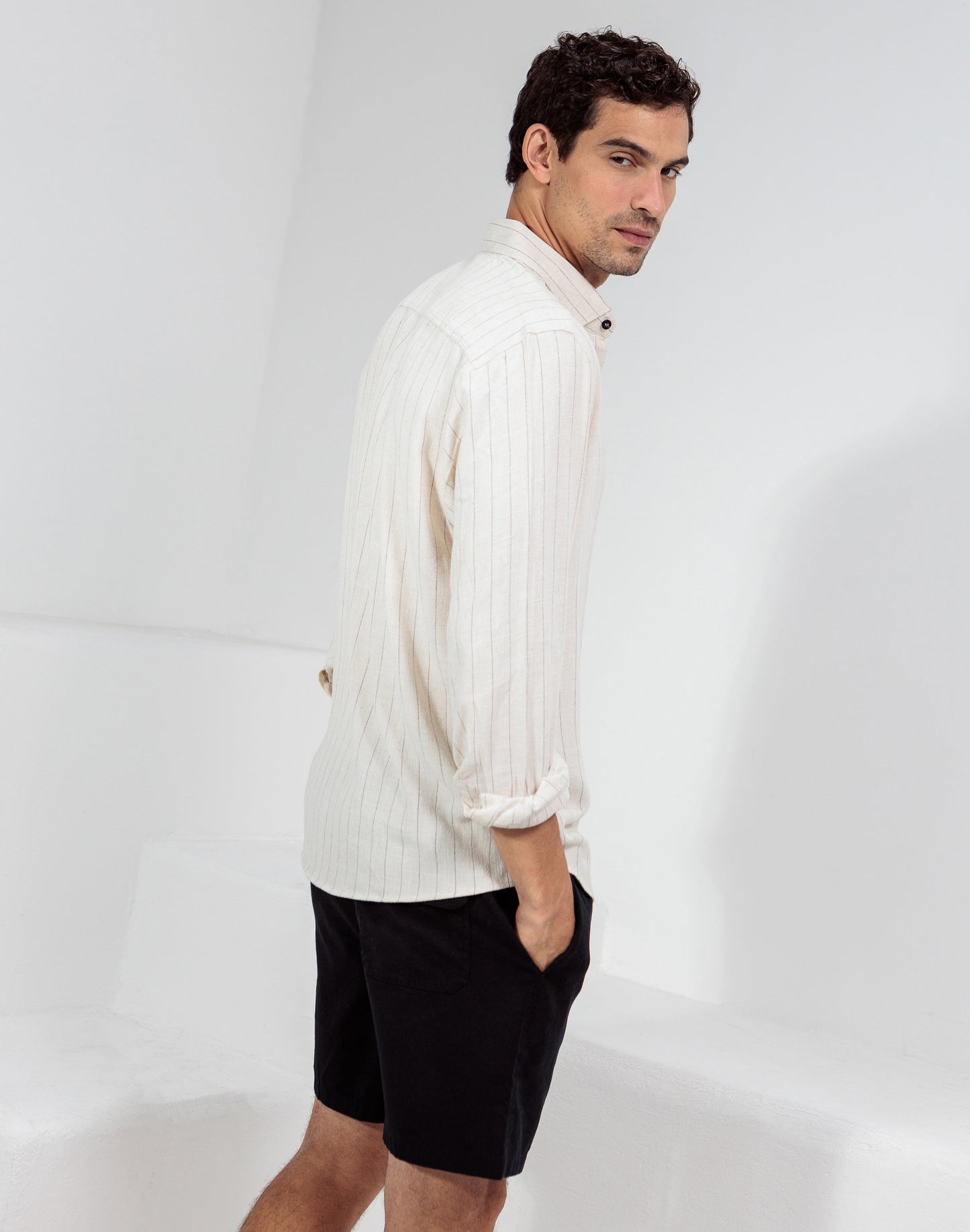 CAMISA LINHO CRU LISTRA PRETA